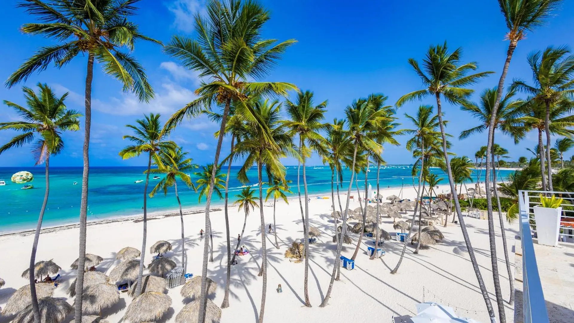Dream Punta Cana Beachfront Apartment - 4-Bedroom Penthouse With Rooftop Bbq & Ocean Views 0*,  Dominikana