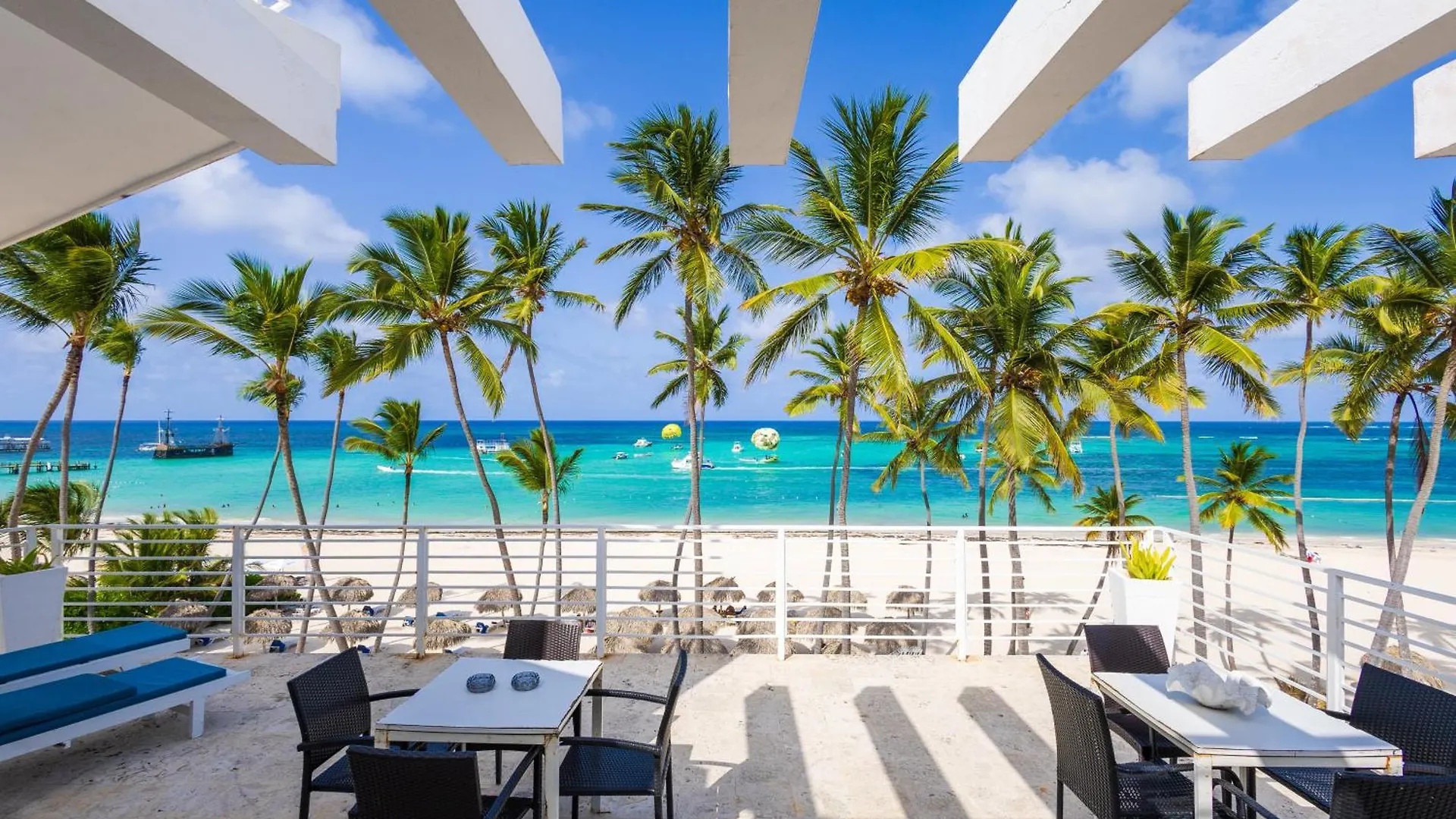 Dream Punta Cana Beachfront Apartment - 4-Bedroom Penthouse With Rooftop Bbq & Ocean Views